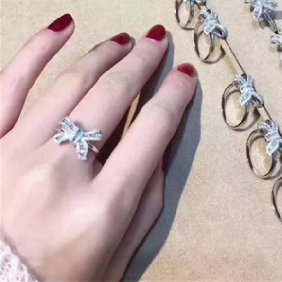 New! 925 Sterling Silver Diamond Bow Ring! - Picture 9 of 17